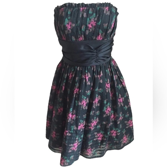 Betsey Johnson silk strapless butterfly print party dress size 2 NWT - Picture 1 of 14